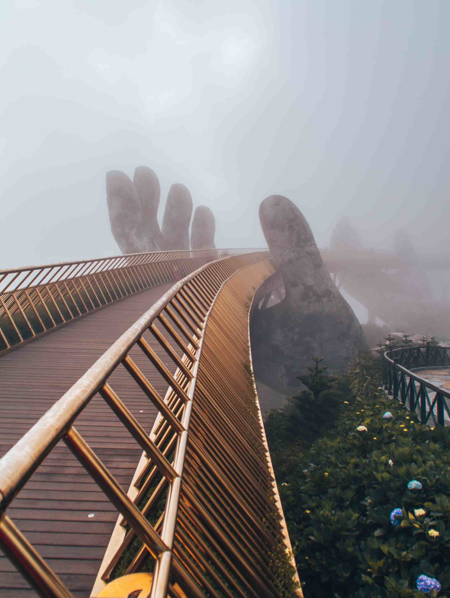 Admire the Golden Bridge by yourself at sunrise in the Ba Na Hills